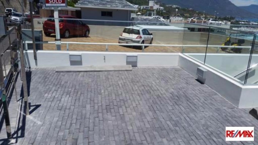 To Let 3 Bedroom Property for Rent in Clifton Western Cape